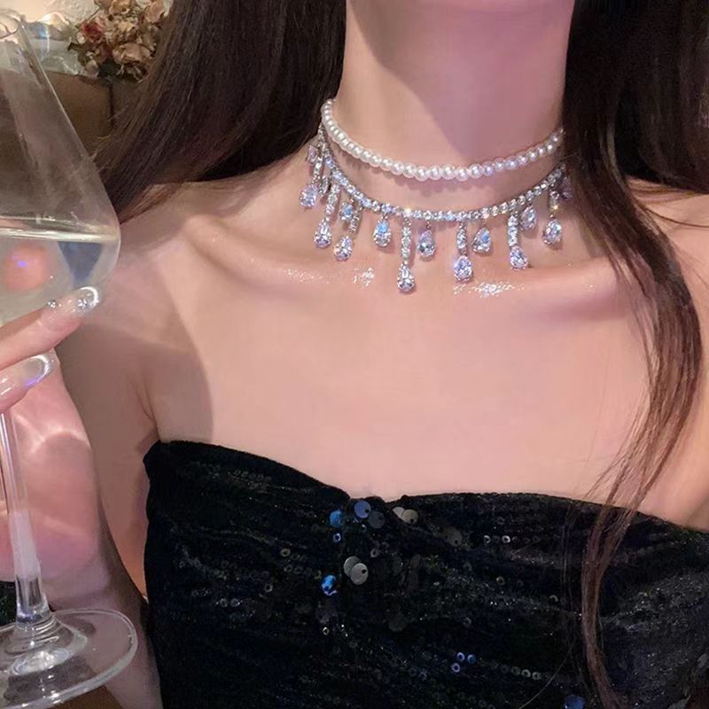 Pearl rhinestone water drop flower necklace collarbone chain niche evening dress necklace women