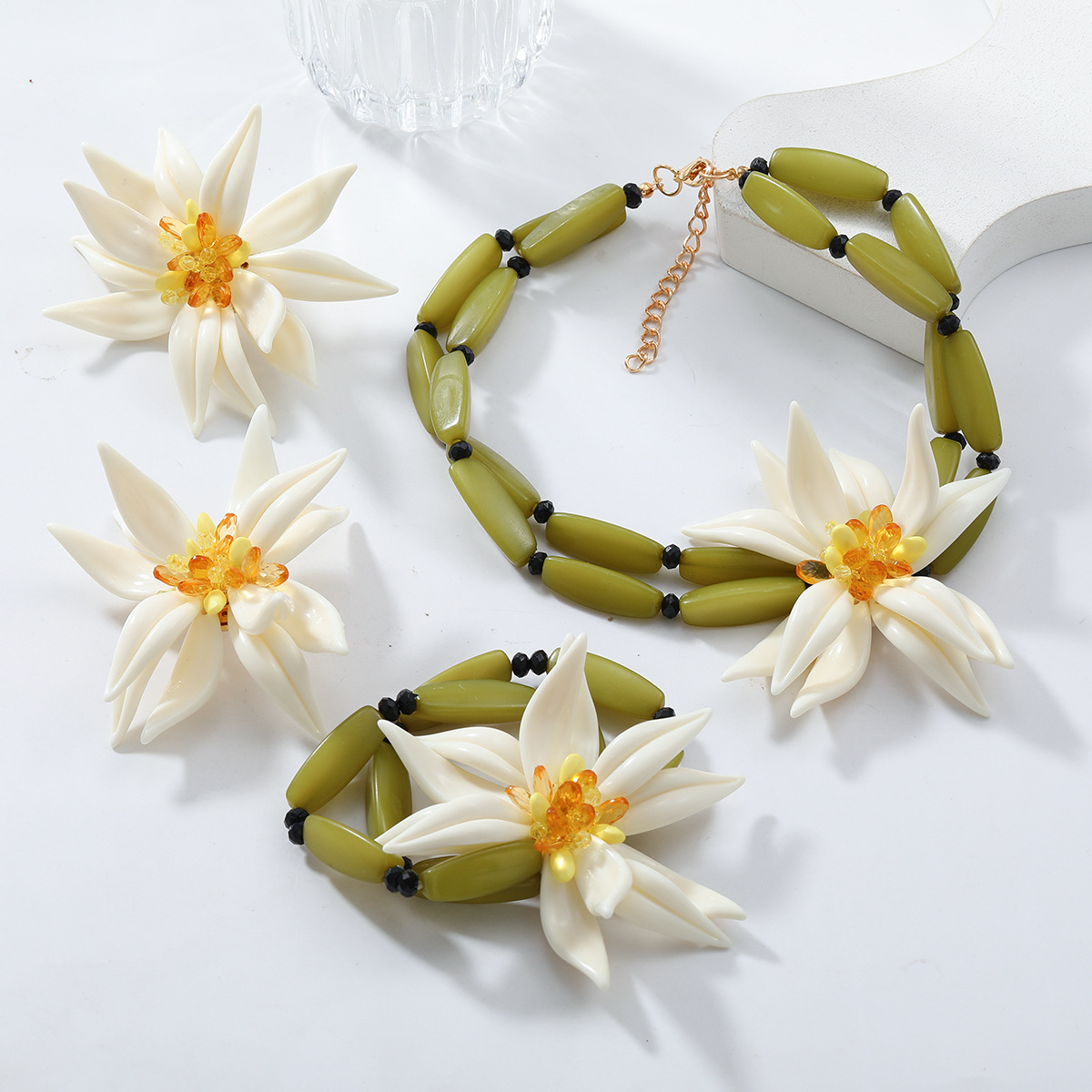 Z new 3-piece set exaggerated flower resin earrings necklace bracelet for women