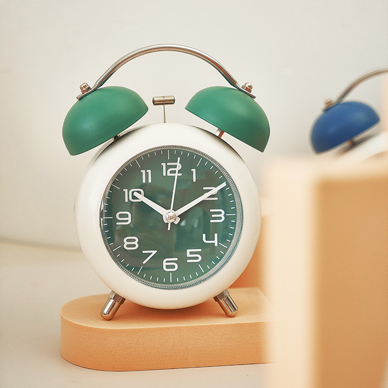 Large Alarm Clock Wake-up Student Children Mechanical Metal Bell Silent Night Light Bedroom Desktop Clock F18