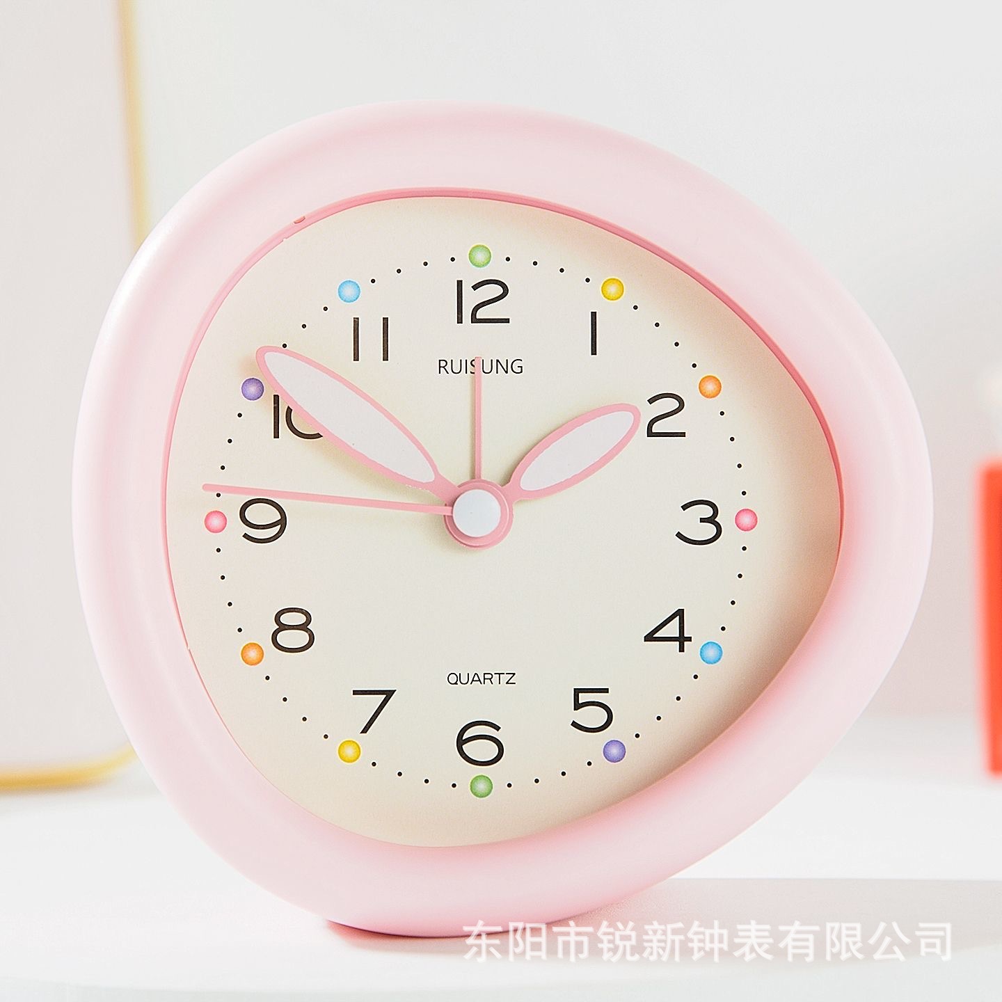 Desktop mini small alarm clock student desktop clock children table silent clock ornament learning