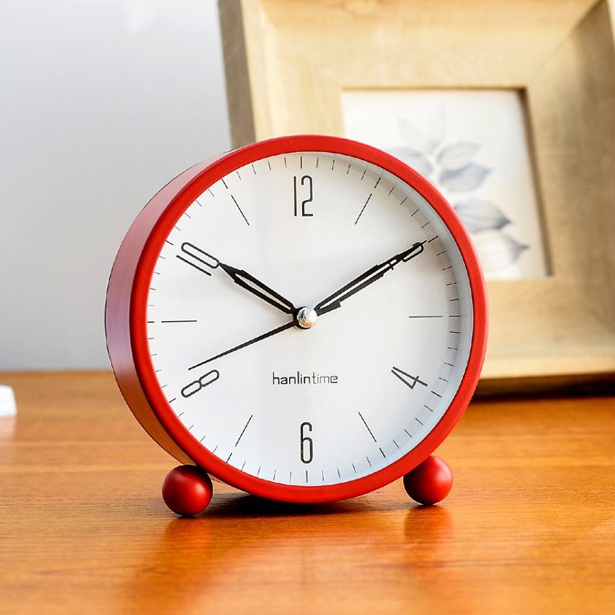 Small silent alarm clock for students, bedside minimalist clock, mini metal children's alarm clock with luminous