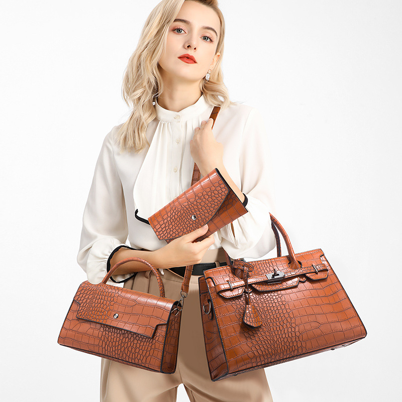 2026 new autumn winter crocodile pattern handbag crossbody bag large capacity three-piece set mother-child bag