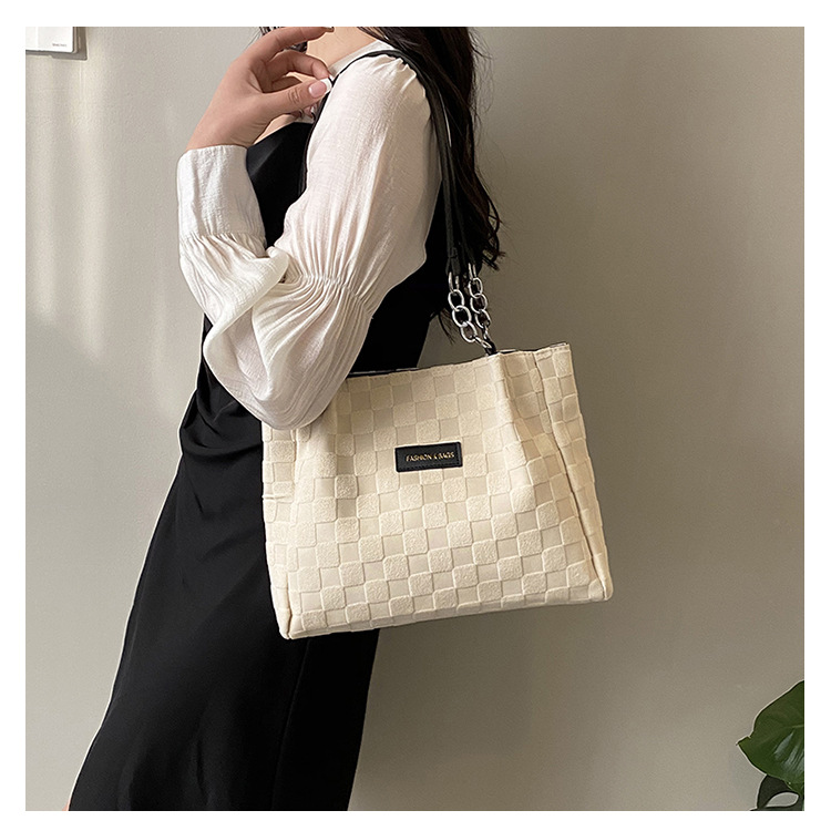 2026 New Large Capacity Single Shoulder Bag for Women Underarm Tote Bag Casual Handheld Commuter Bag