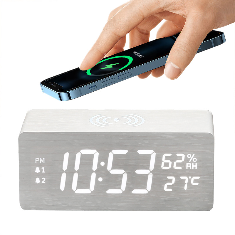 Multifunctional 15W Fast Charging Wooden Temperature and Humidity Wireless Charger LED Perpetual Calendar Clock Snooze USB Dual Charging Electronic Clock