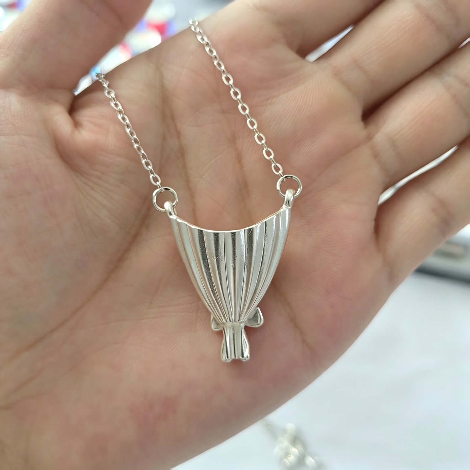 Independent Station Bouquet Bow Necklace Women Insertable Flower Collarbone Chain Neck Chain