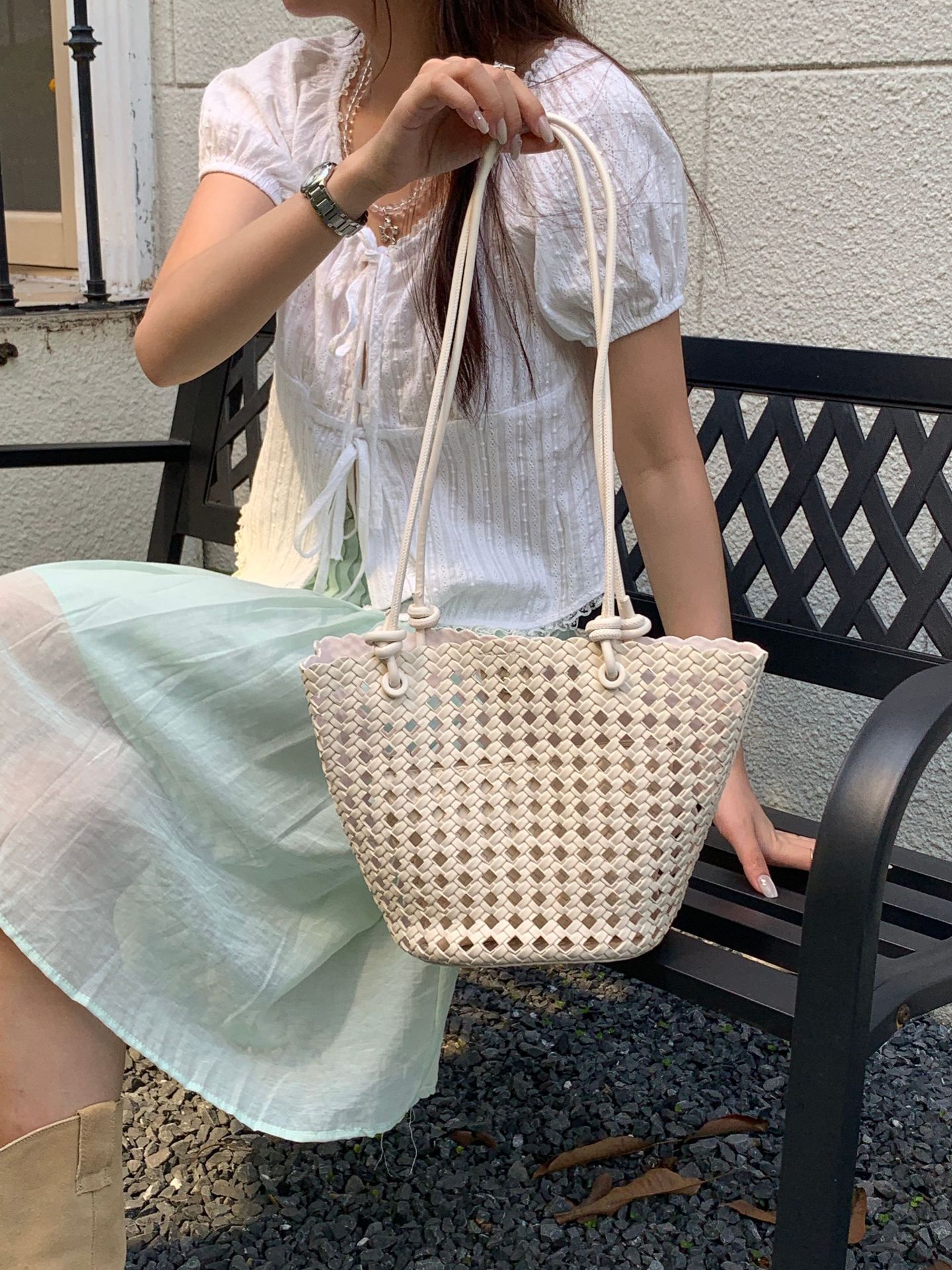 2026 Niche Hollow Woven Bag Soft Leather Basket Bag Handheld Single Shoulder Bucket Bag Summer Woven