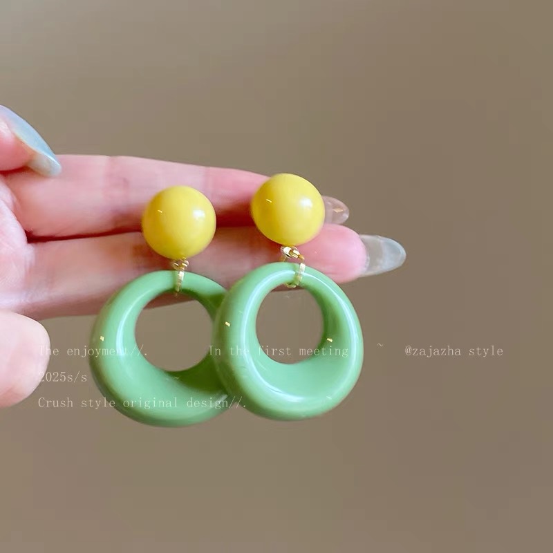 Exaggerated earrings playful girl red polka dot circle ear accessories dopamine ear studs