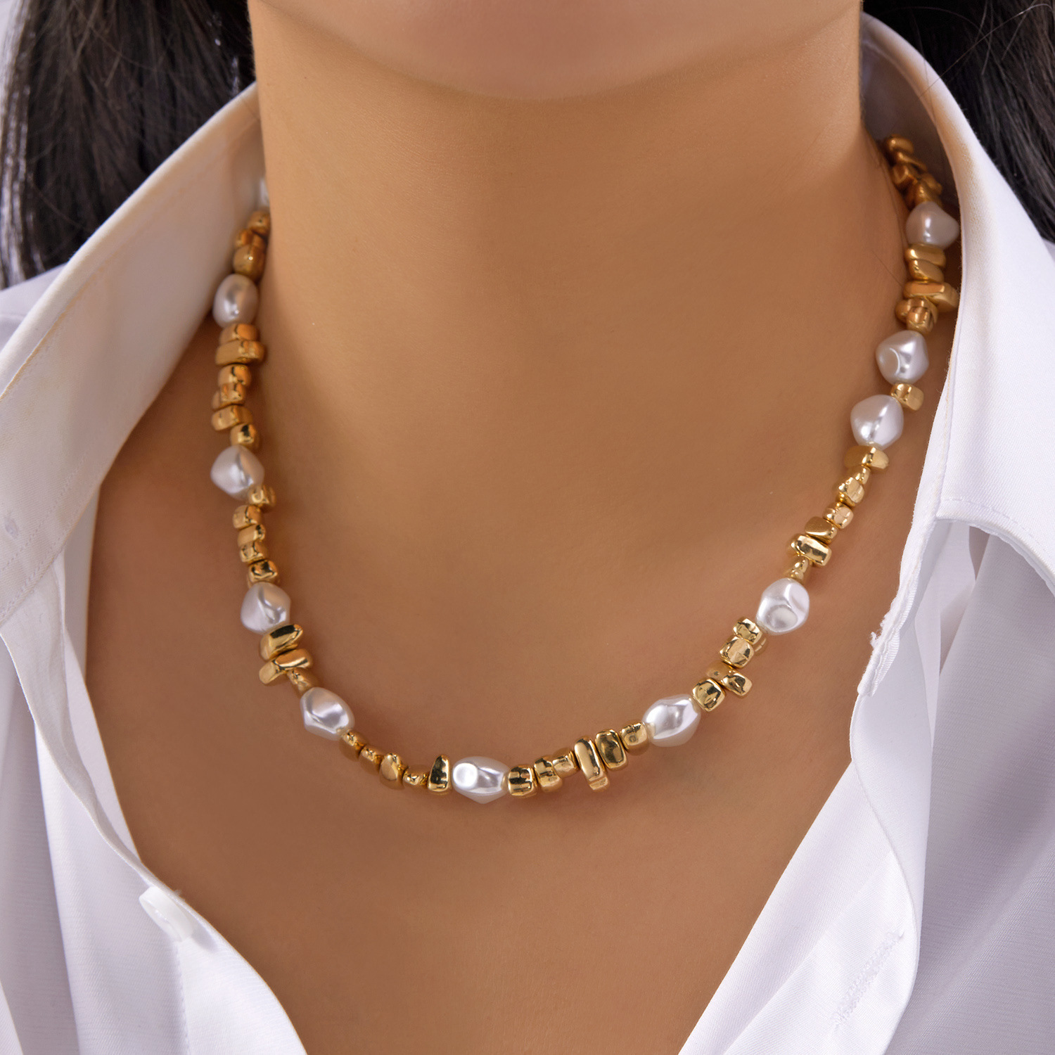 Women Necklace Baroque Palace Style Imitation Pearl Tassel Necklace Geometric Flat Snake Bone Necklace