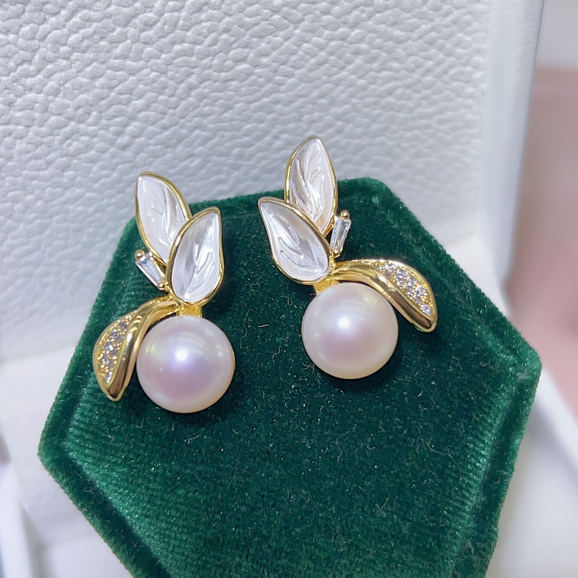 金色托（不含珠） · P1500树叶（8.5-9mm）