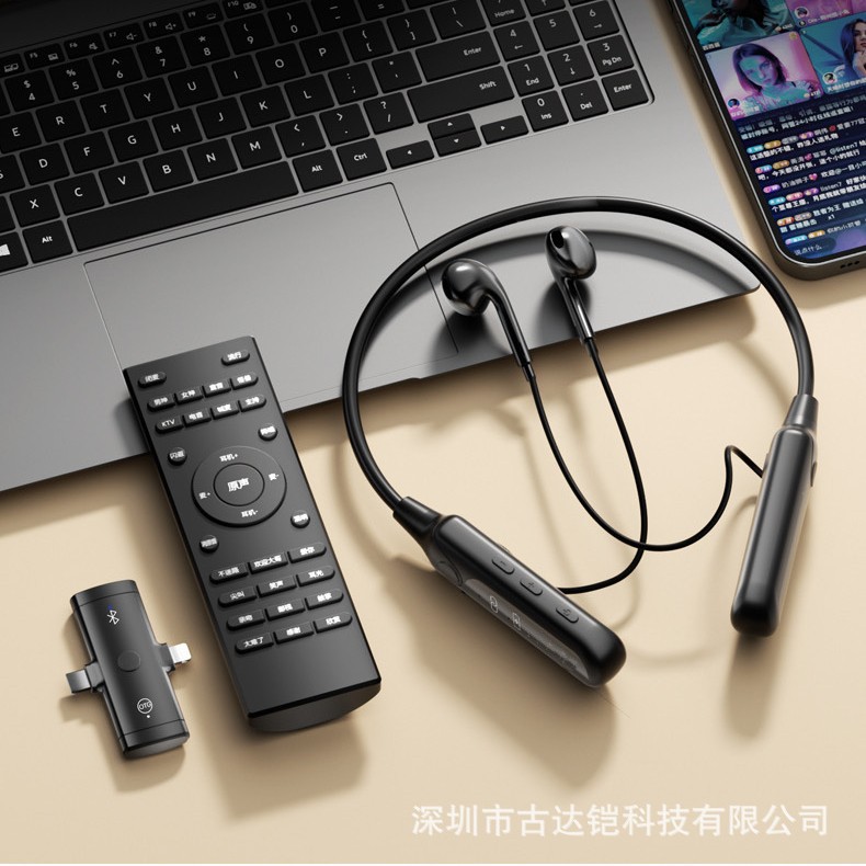 New O20 wireless live device earphone sound card microphone Bluetooth accompaniment singing noise reduction microphone for streamer