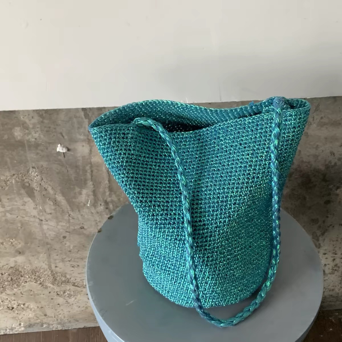 Sparkling Blue Niche Hand-Woven Single Shoulder Bag Casual Bucket Bag Handheld Bag Underarm Bag