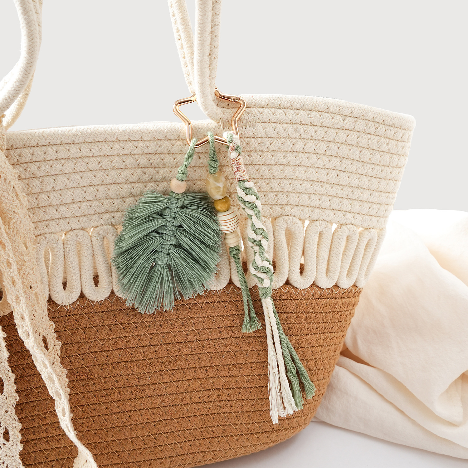 Spring New Arrival Bag Pendant Handwoven Tassel Pastoral Style Star Keychain Bag Charm for Women