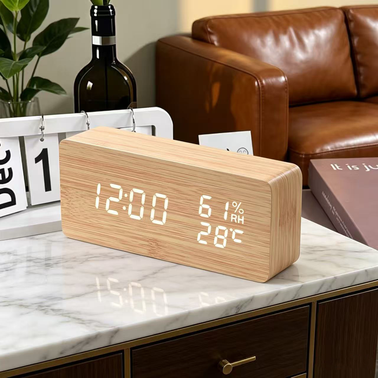 Wooden temperature and humidity clock, digital electronic alarm clock, smart LED temperature digital clock, desktop alarm clock