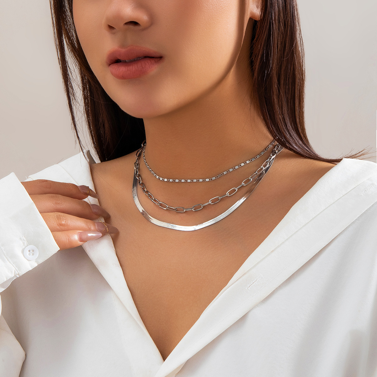 Snake Bone Chain Contrast Color Necklace for Women Rhinestone Multi-layer Heart Necklace
