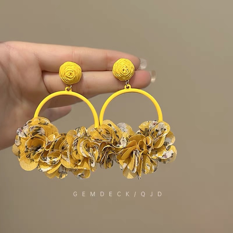 36甜美花朵耳钉