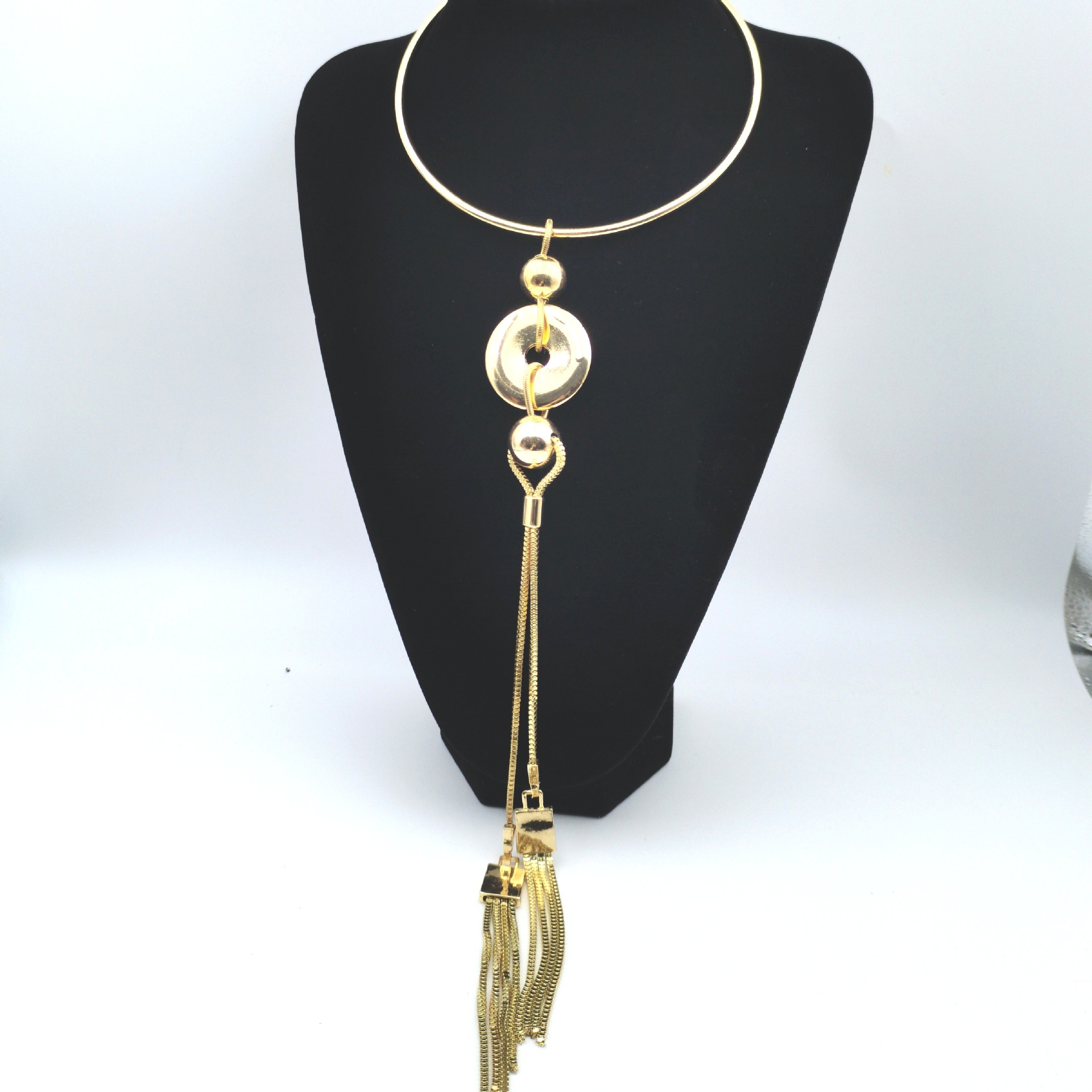 Turquoise choker carved simple exaggerated necklace accessory