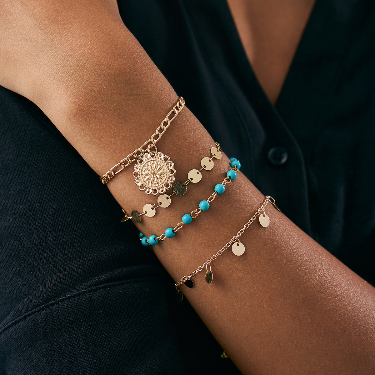Jewelry Ethnic Style Turquoise Collar Necklace Women Simple Metal Flower Disc Sequins Necklace