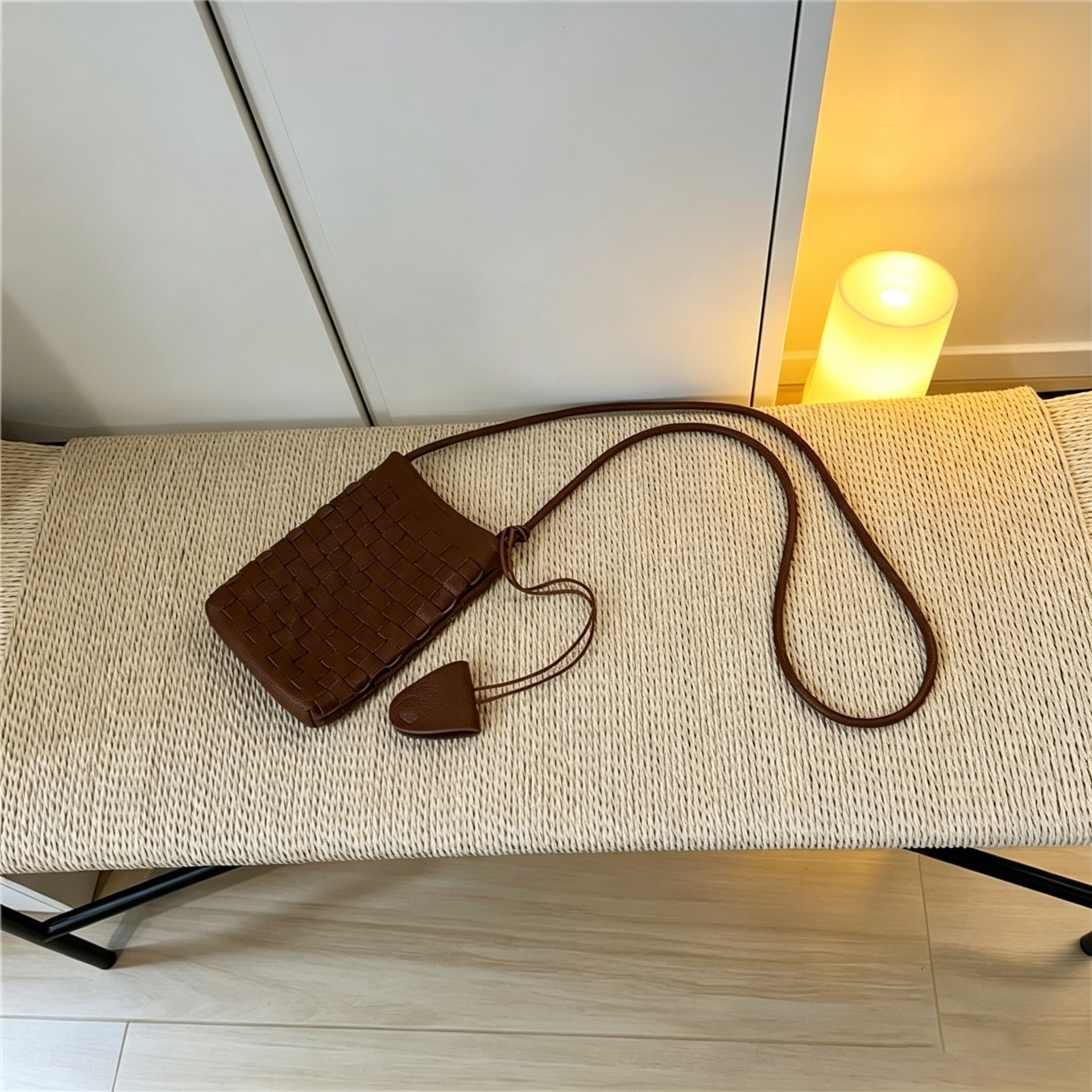 Hand-Woven Phone Pouch Small Fresh Summer Small Bag 2026 New Women Mini Walking Crossbody Bag