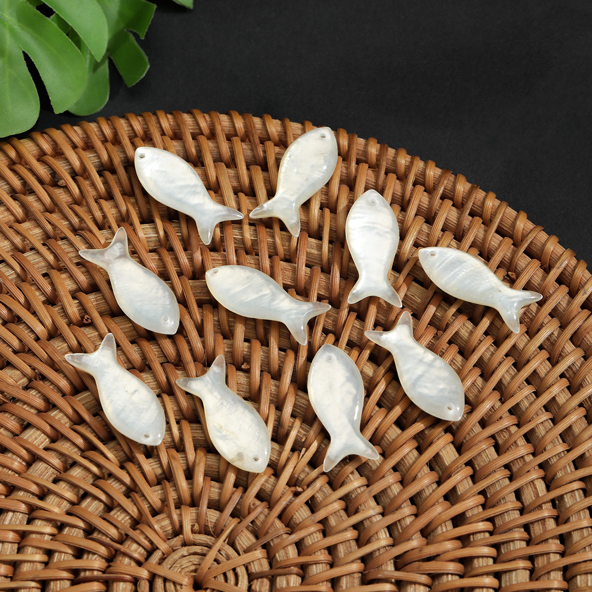 Shell Sticker Fish Single Hole Pendant Fish-Shaped Accessories DIY Earrings Handmade Cute Small Accessories