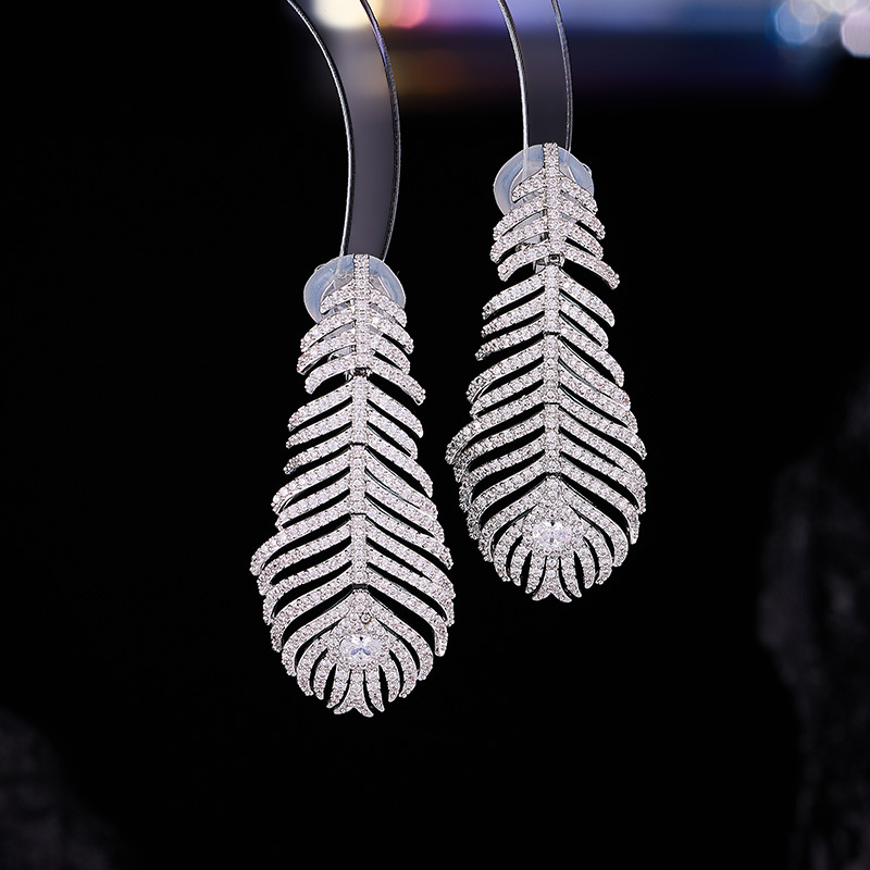 Heavy Craft Luxury Zircon Peacock Feather Earrings Long Tassel s925 Silver Needle Elegant Earrings for Women