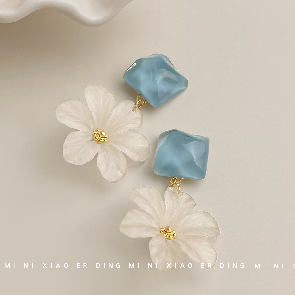 Summer new goddess elegant fresh sweet flower exaggerated earrings original design handmade earrings