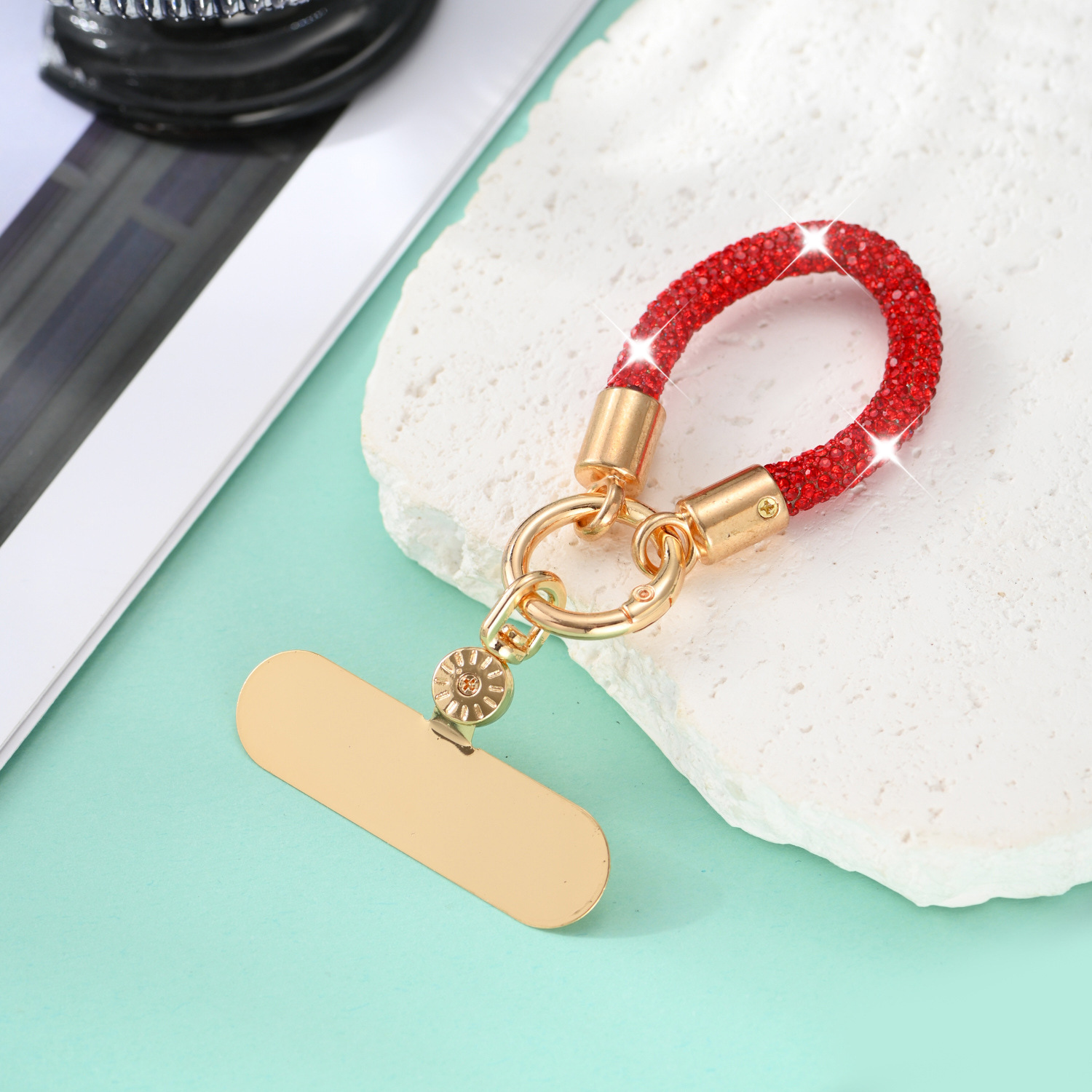 Phone short lanyard finger rope car keychain pendant anti-loss anti-theft small pendant hanging chain