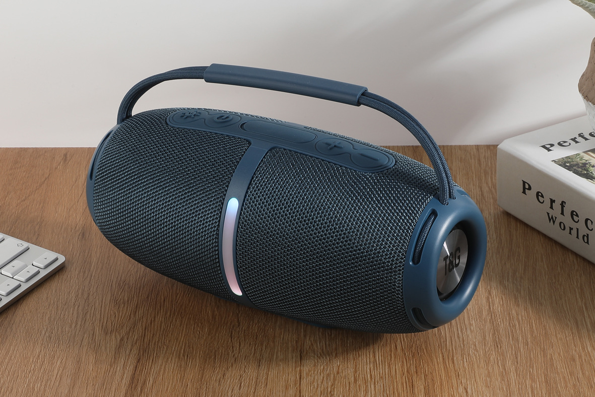 Portable Bluetooth Wireless Speaker Multifunctional Outdoor Player TG686 Subwoofer Speaker