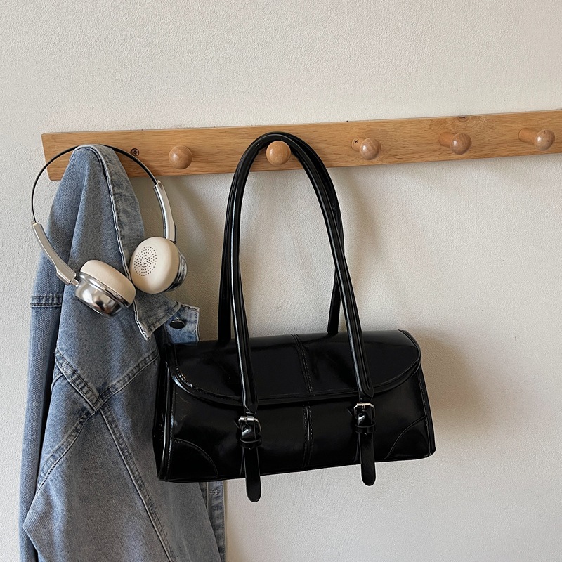 Wax Leather Underarm Bags Women Shoulder Bags Large Capacity Long Baguette Commute Women's Bags