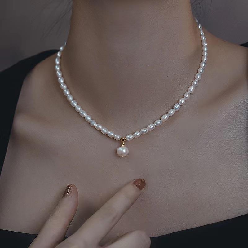 Natural freshwater pearl necklace autumn/winter new simple clavicle chain sweater chain