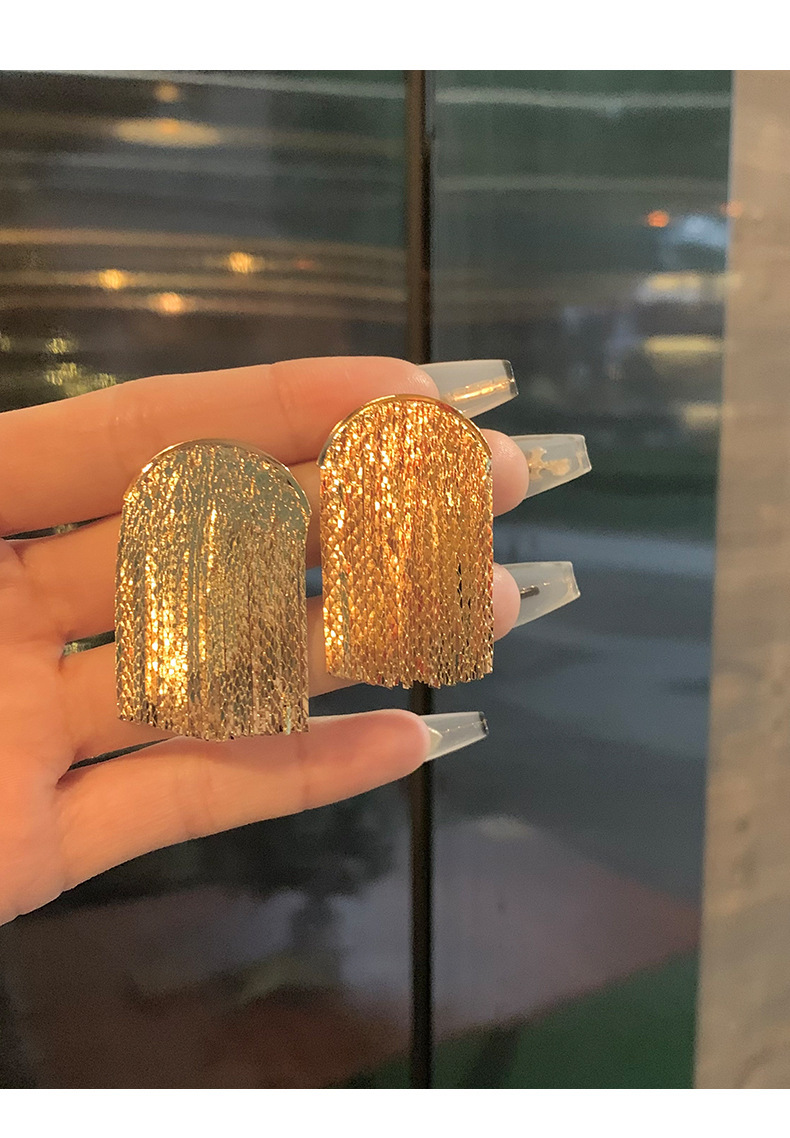 Celebrity Dinner~Gold Tassel Stud Earrings for Women Earrings Exaggerated Ear Accessories
