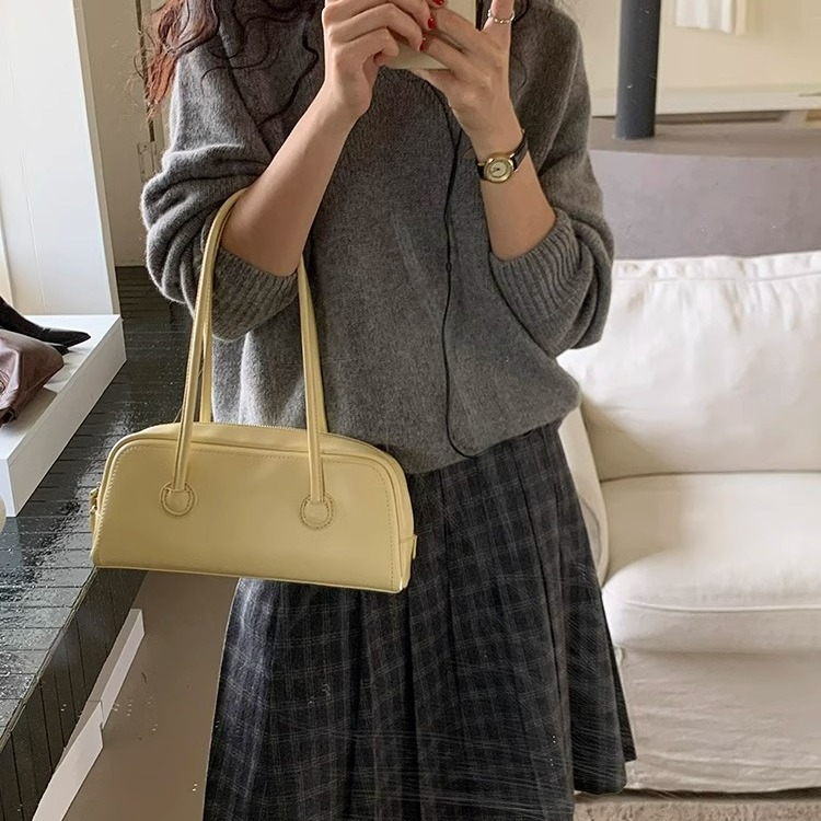 2025 Textured Large Capacity Single Shoulder Underarm Bag Baguette Small Square Bag