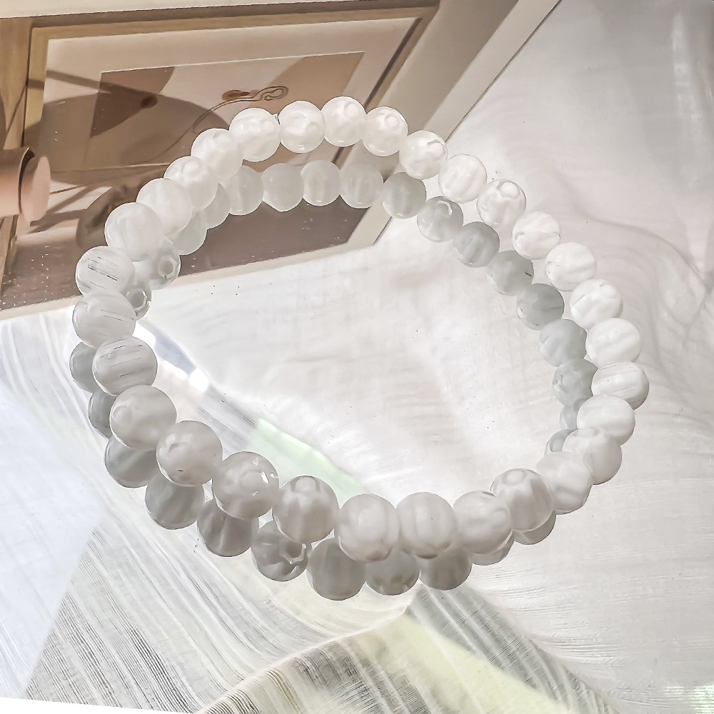 Dopamine-Style Handcrafted Glass Bead Stretch Bracelet with Daisy Pattern for Women—Layered Bracelet Set