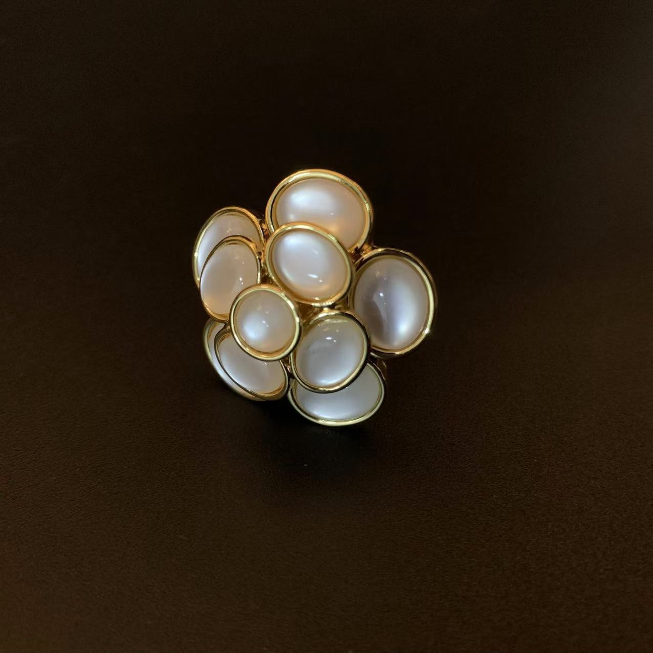 Qingdao accessories Hepburn-style pearl necklace camellia pendant earring set