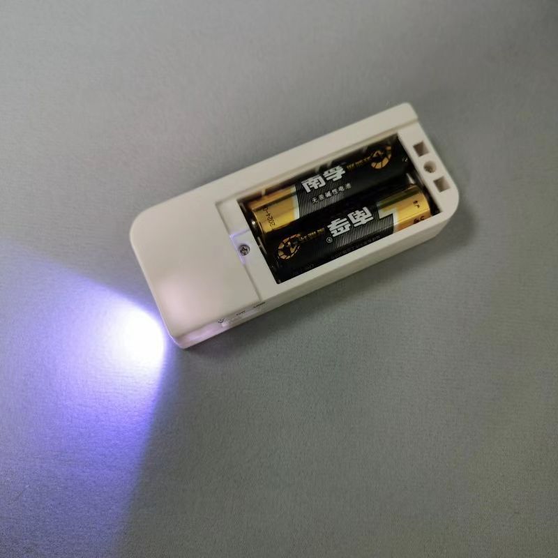 2AA new with cable Type-c phone emergency charger portable LED light 2x 5号 battery box backup charging