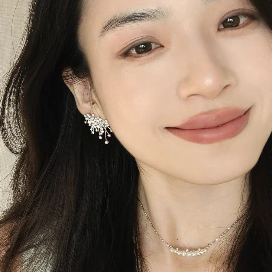 Exclusive Hefang Dazzling Star Cloud Earrings Elegant Ear Clip Stud Earrings Women Gift