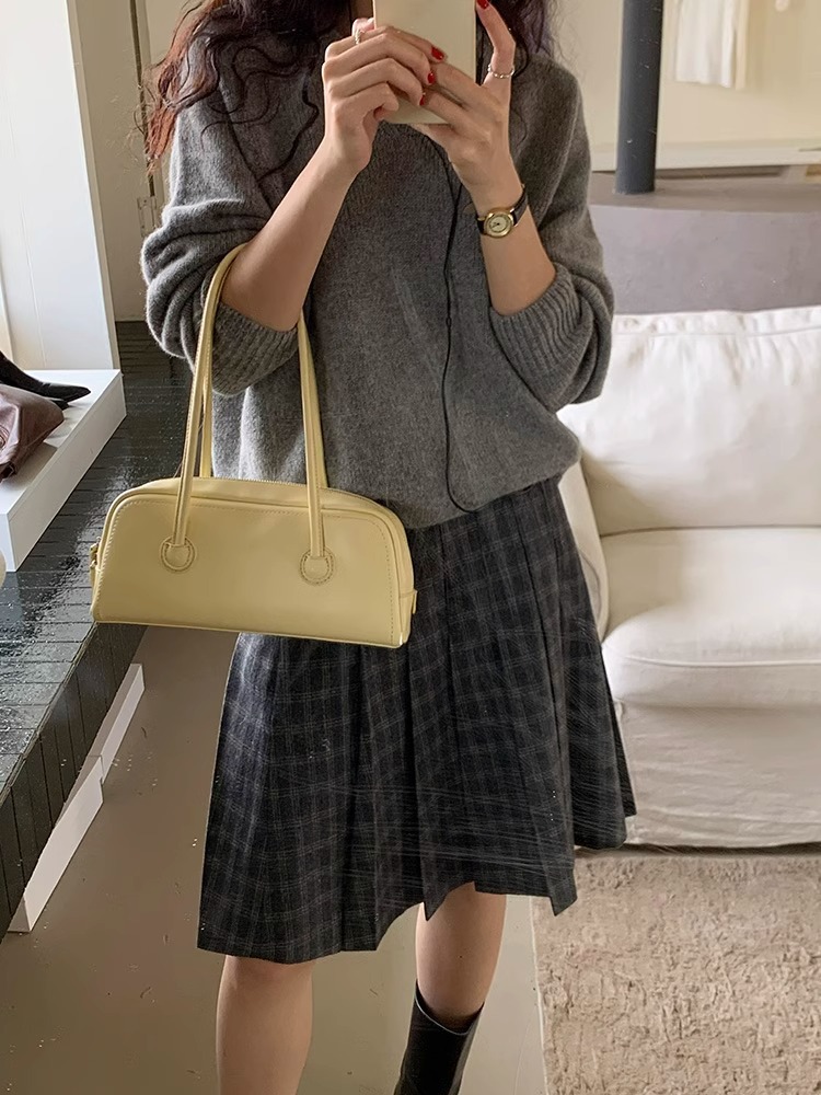2025 Textured Large Capacity Single Shoulder Underarm Bag Baguette Small Square Bag
