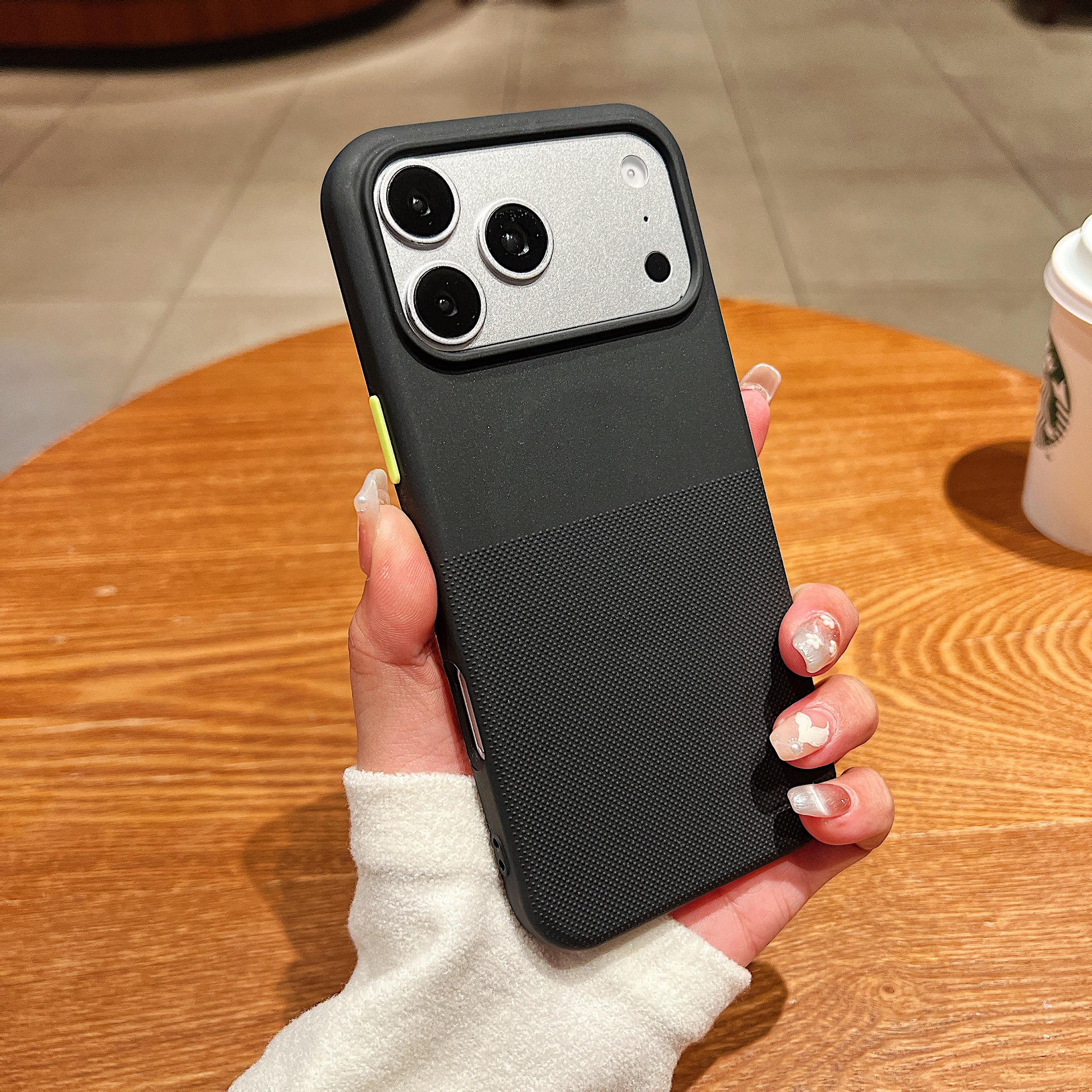 Magnetic phone case for Apple iPhone 17 Pro Max, anti-drop, simple solid color TPU protective case