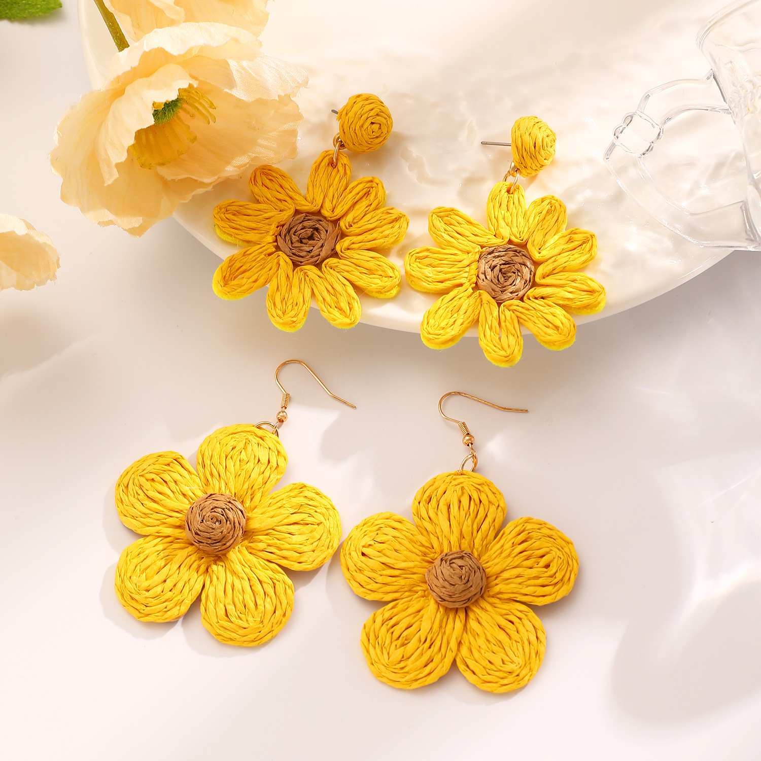 Summer Flower Earrings Women Dopamine Vacation Style Exaggerated Starfish Stud Earrings Handwoven Raffia Earrings Women
