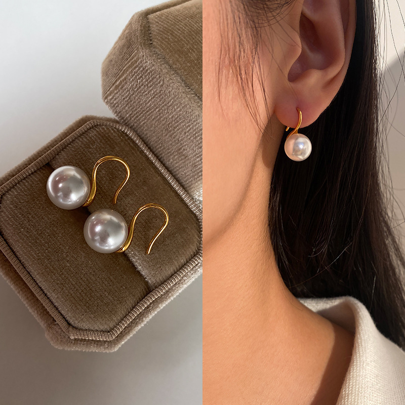 2025 new round pearl stud earrings women earrings commuting high heel ear hooks