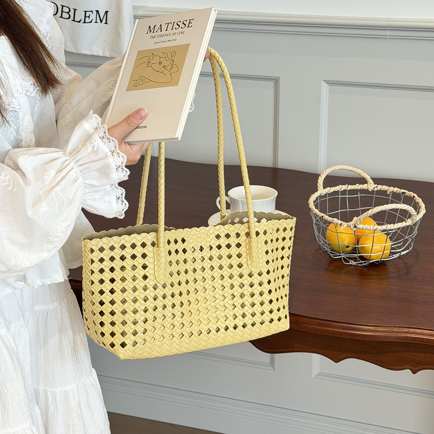 2026 New Diamond Quilted Single Shoulder Tote Bag Women Large Capacity Mother-Child Bag Casual Commute Handheld Bag