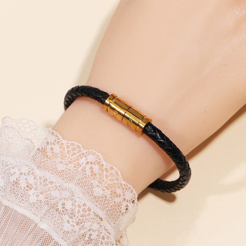 Vintage Pattern Leather Couple Rope Bracelet Stainless Steel Double Magnetic Bangle for Men and Women