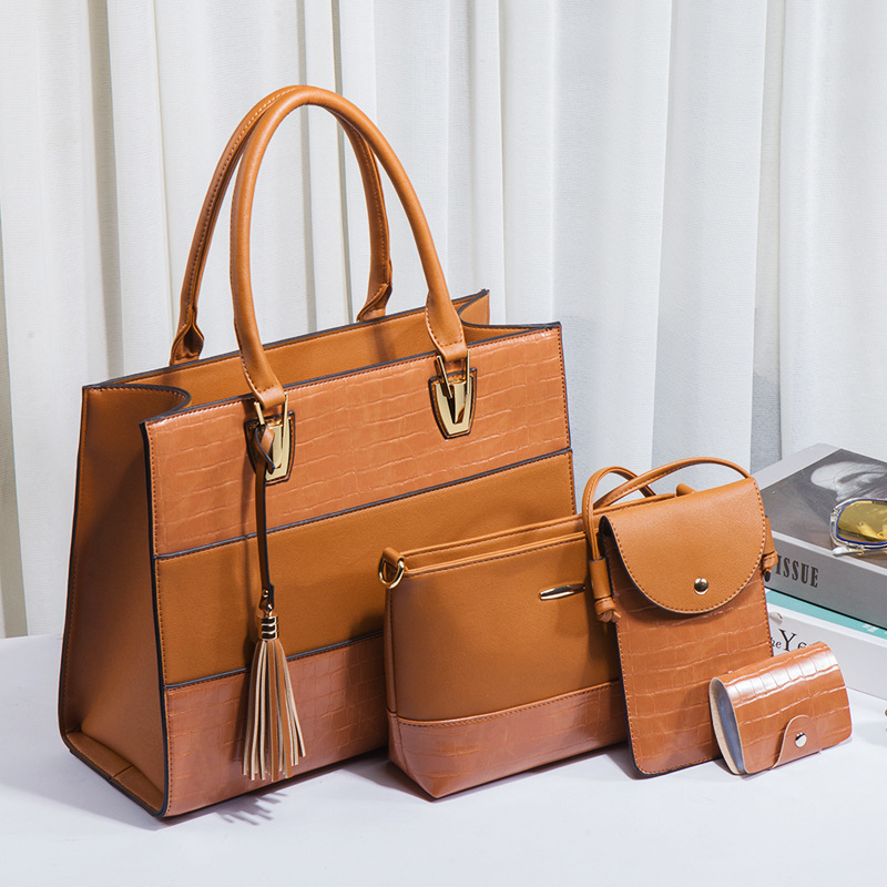 2026 new shoulder crossbody handbag crocodile pattern four-piece set mother-child bag