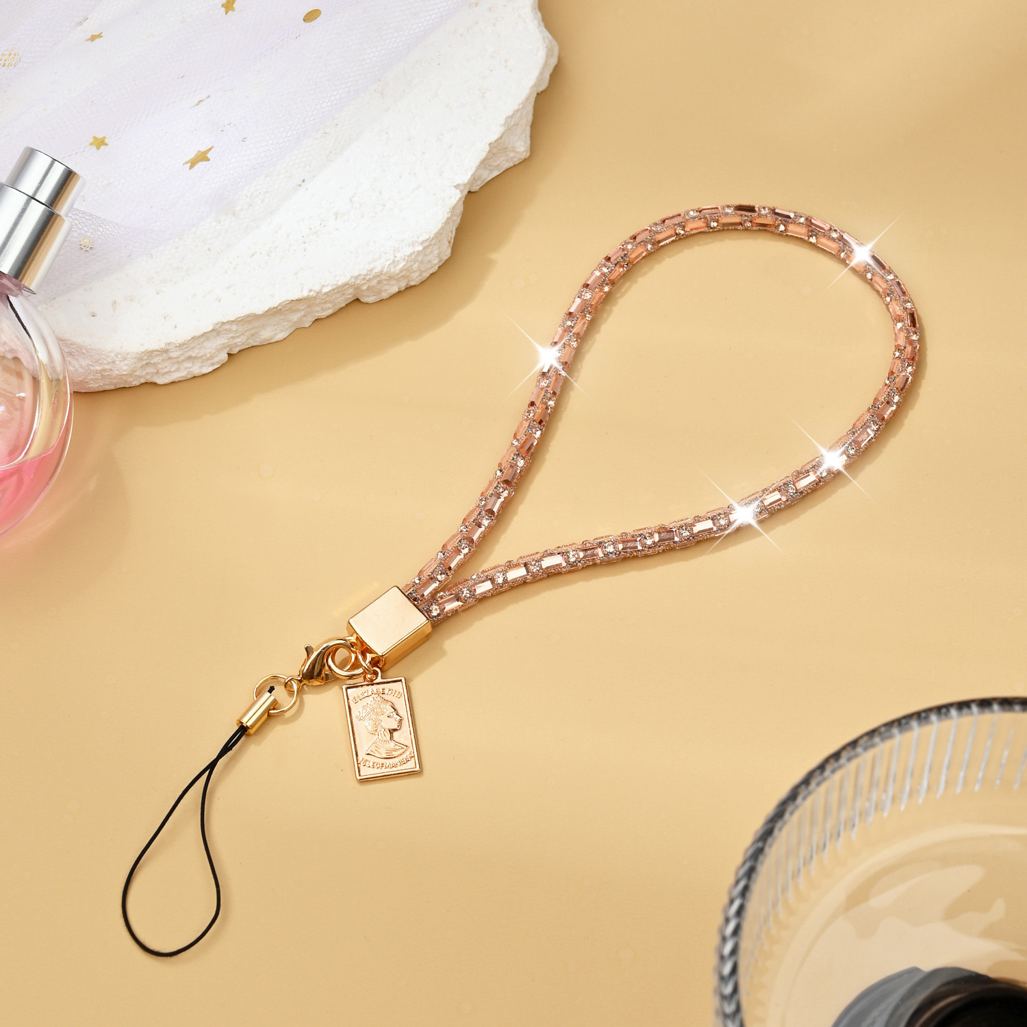 Luxury women rhinestone phone lanyard phone chain short phone pendant hanging chain wrist rope