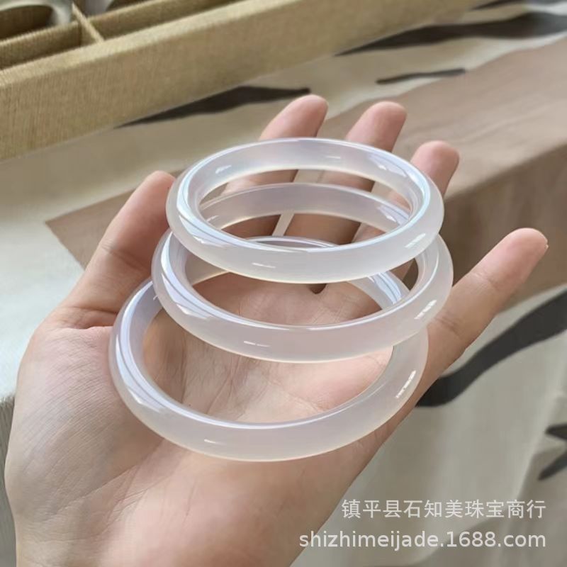 Natural Agate Chalcedony Bracelet Round Bar Girl White Moonlight Lychee Jelly 8mm Jade Bracelet Glass Color