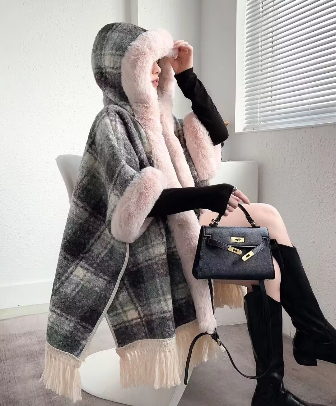 Live Autumn Winter New Plaid Tassel Fleece Lined Thickened Hooded Cape Shawl Fur Collar Warm Coat