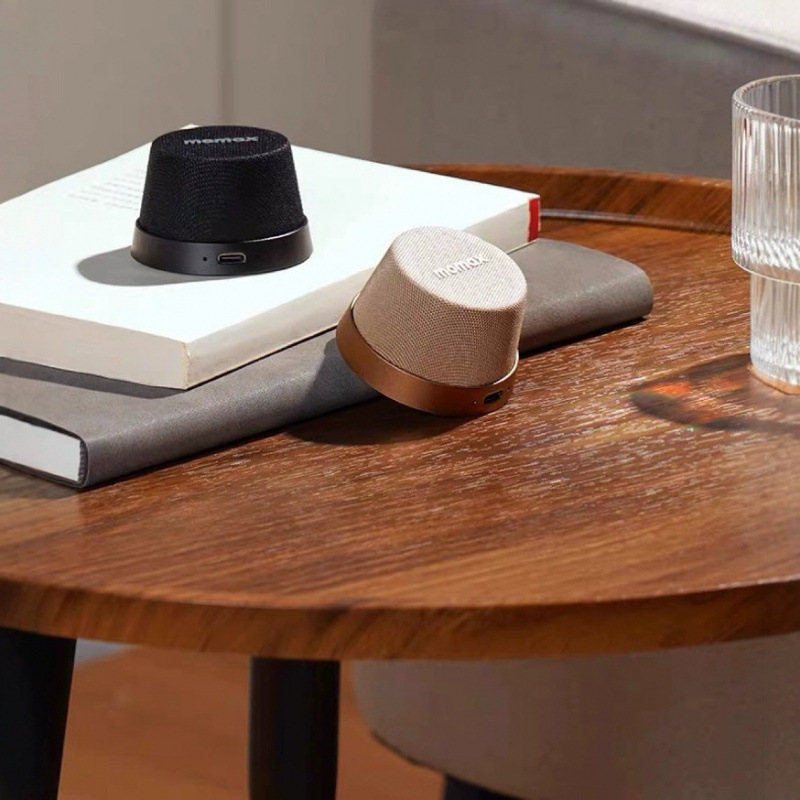 MOMAX Smart Bluetooth Speaker Magnetic Mini Phone Stand Speaker 360° Surround Sound Portable