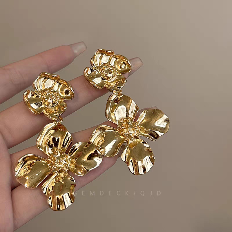 Audrey Hepburn Style Geometric Round Earrings Exaggerated Ear Drops Niche Stud Earrings for Women