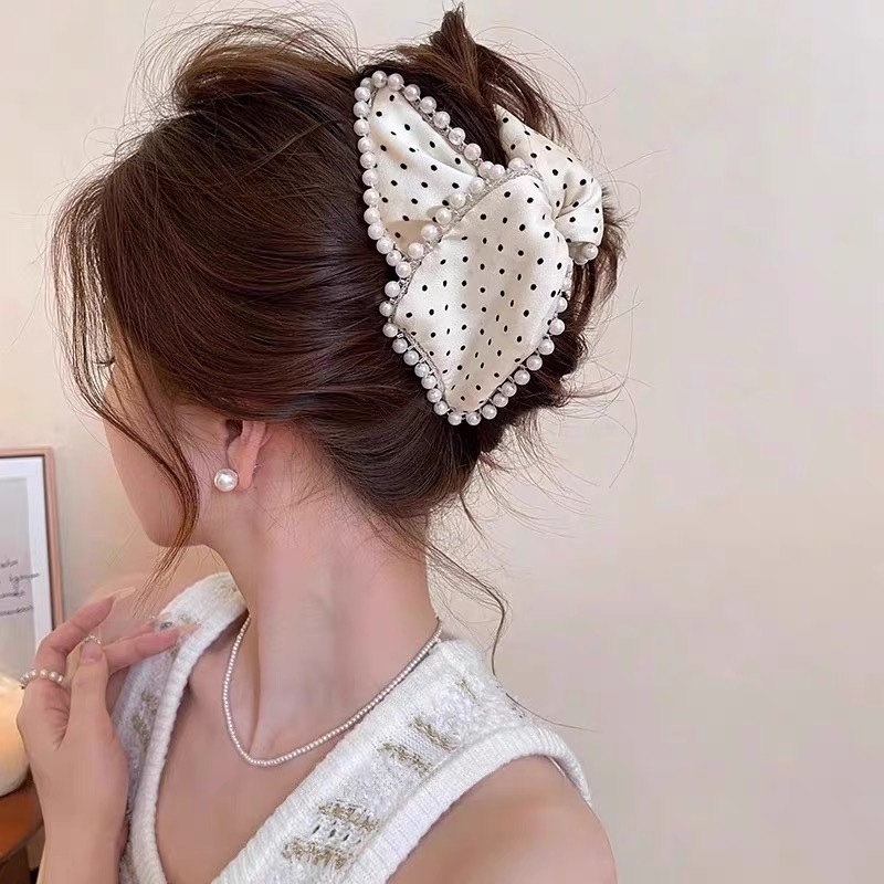 Satin large claw clip for women 2026 pleated back of head bun shark clip hair clip hair accessory