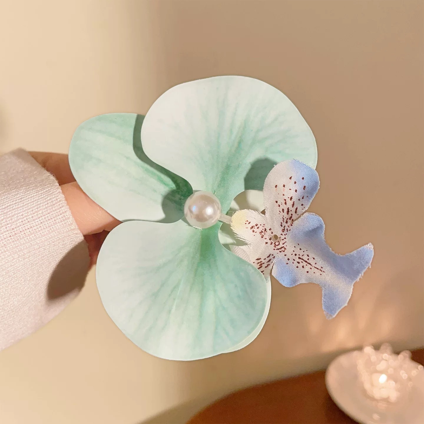 New Chinese style lily flower hair clip for women super fairy bangs duckbill clip ancient style cheongsam accessory head flower hair accessory