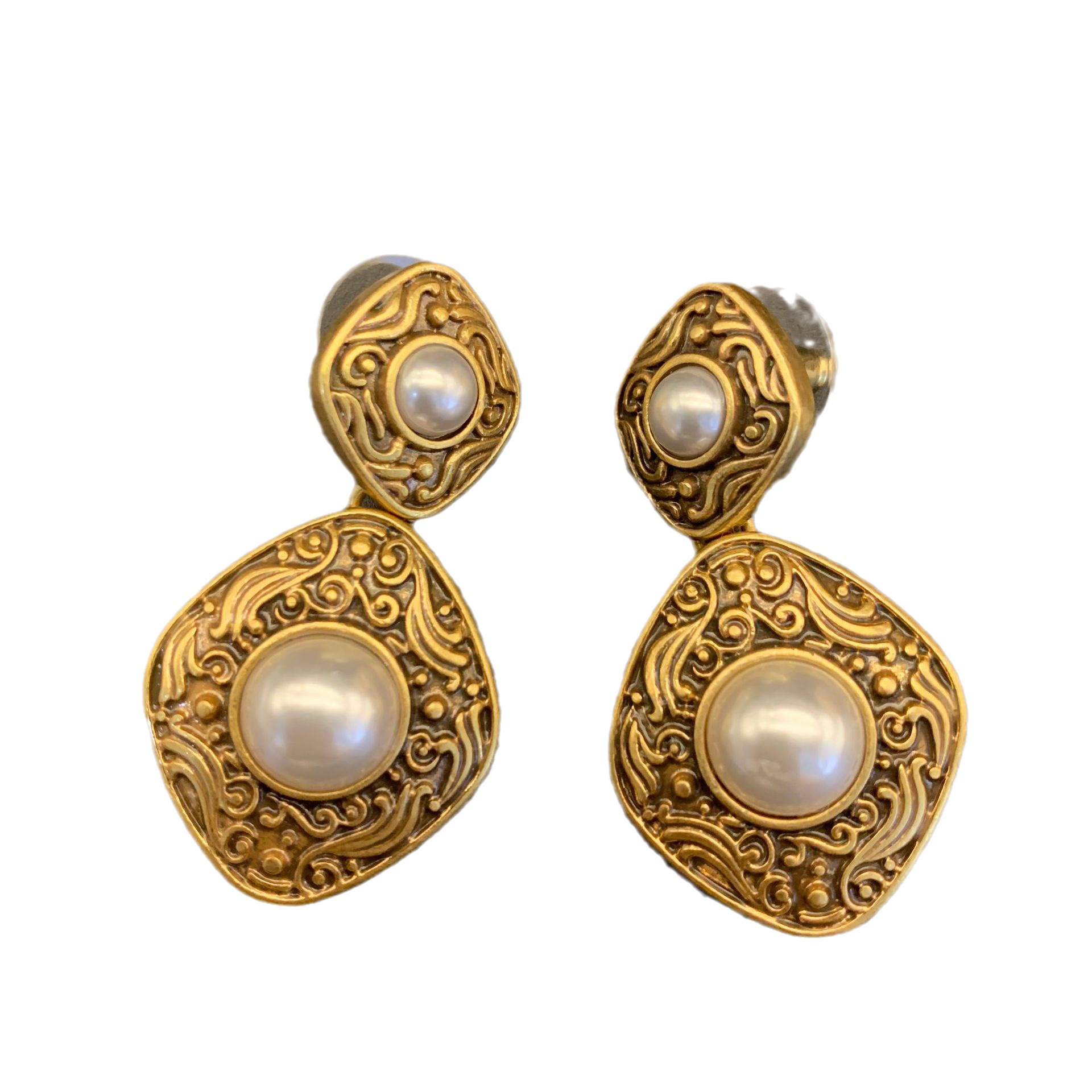 "Time Flowing" vintage niche palace style earring ear clip